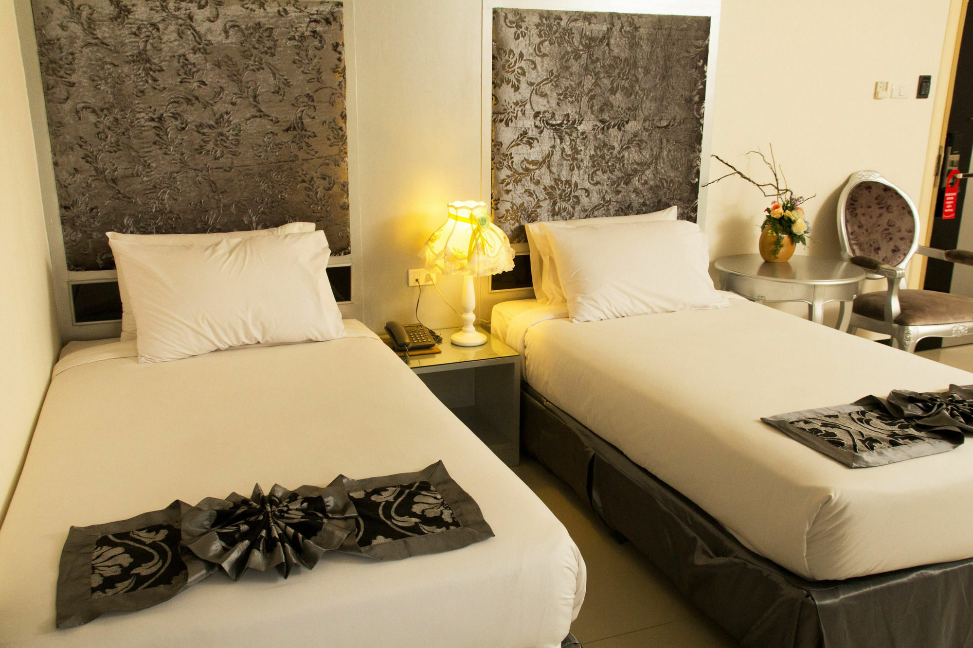 Pattaya International Lodge 外观 照片